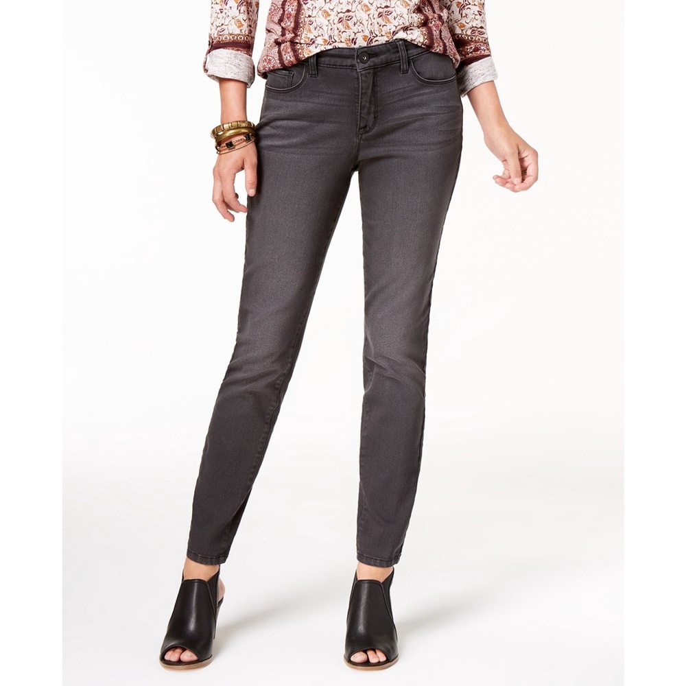 Style Co Curvy-Fit Skinny Jeans Black Smudge 10